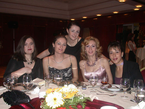 raluca, nico, adana, irina, georgiana 1.JPG